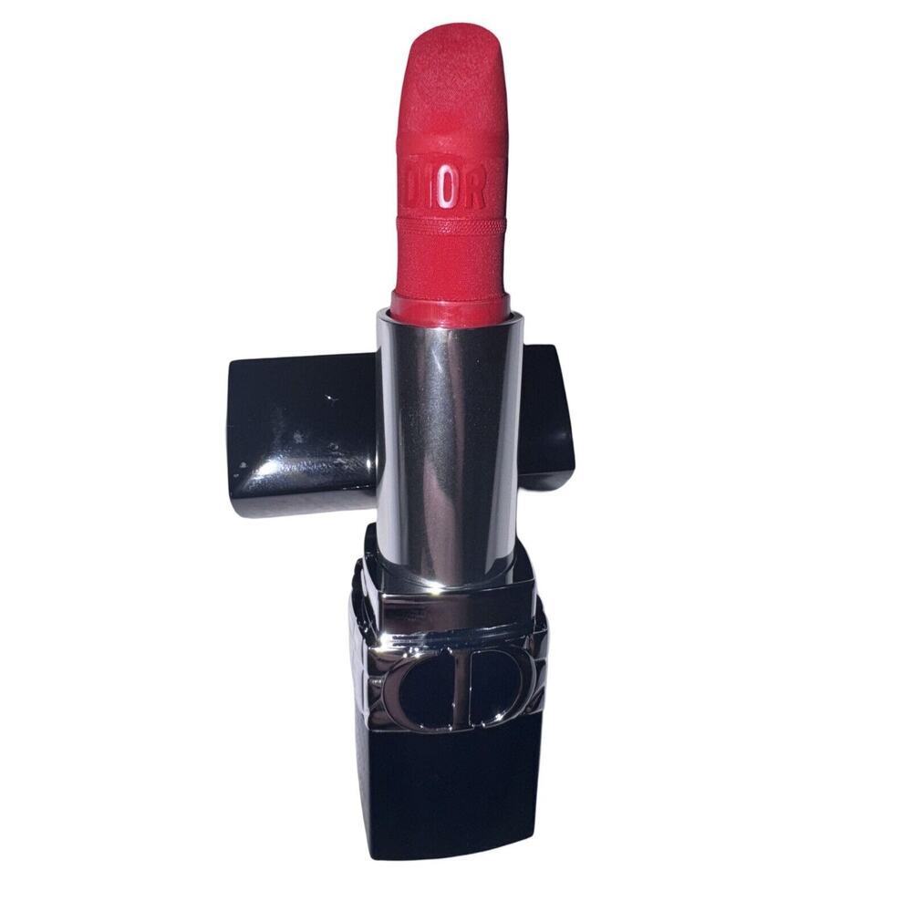 CHRISTIAN DIOR -Rouge COUTURE COLOUR LIPSTICK Refillable-#999 matte
-1.2oz-3.5g